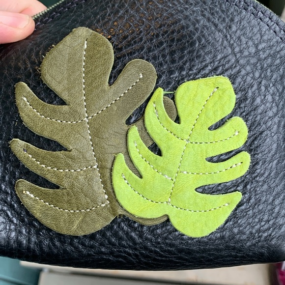 Leather black crossbody leaf embroidered VICKI JEAN - Picture 12 of 13